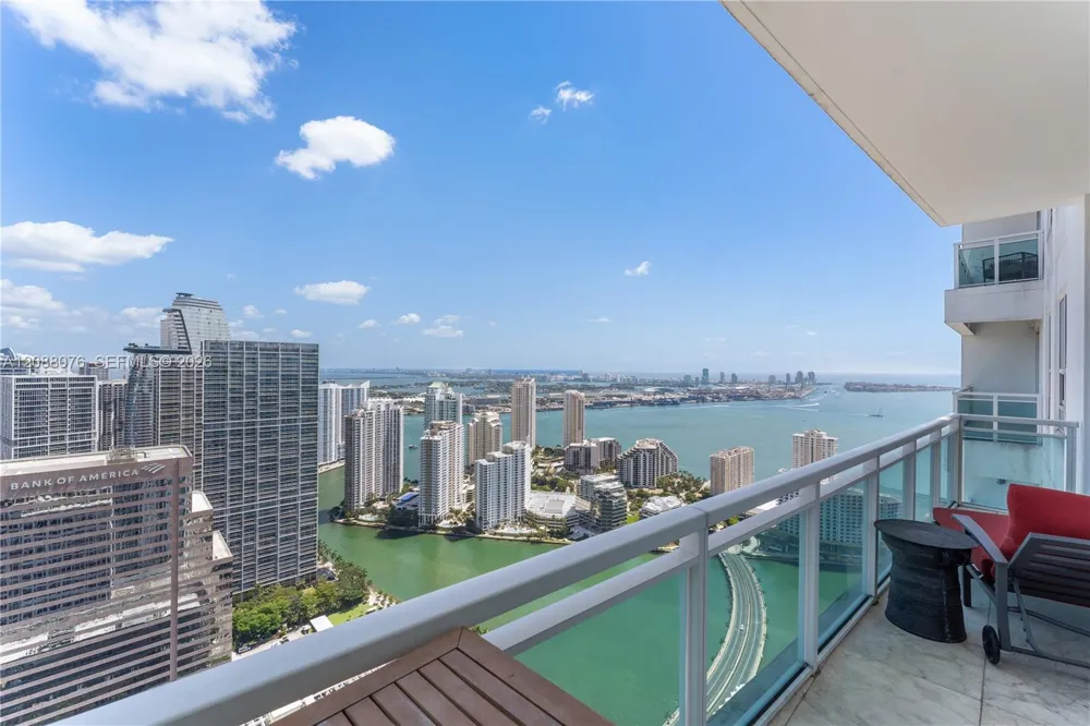 950 Brickell Bay Dr #5506 Miami, FL 33131