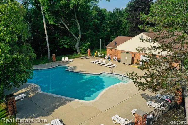 1446 Kings Cove Drive Rochester Hills City, MI 48306