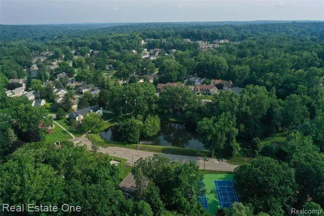 1446 Kings Cove Drive Rochester Hills City, MI 48306