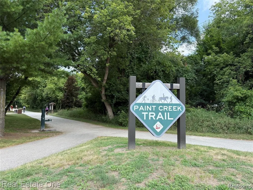 1446 Kings Cove Drive Rochester Hills City, MI 48306