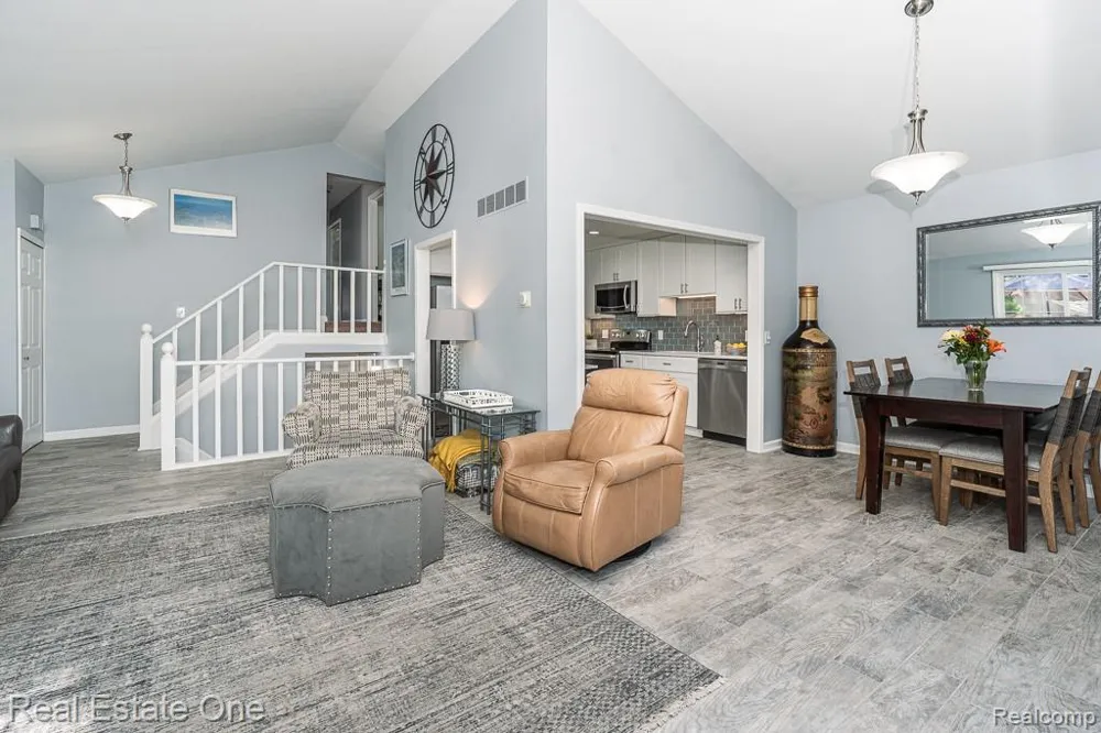 1446 Kings Cove Drive Rochester Hills City, MI 48306
