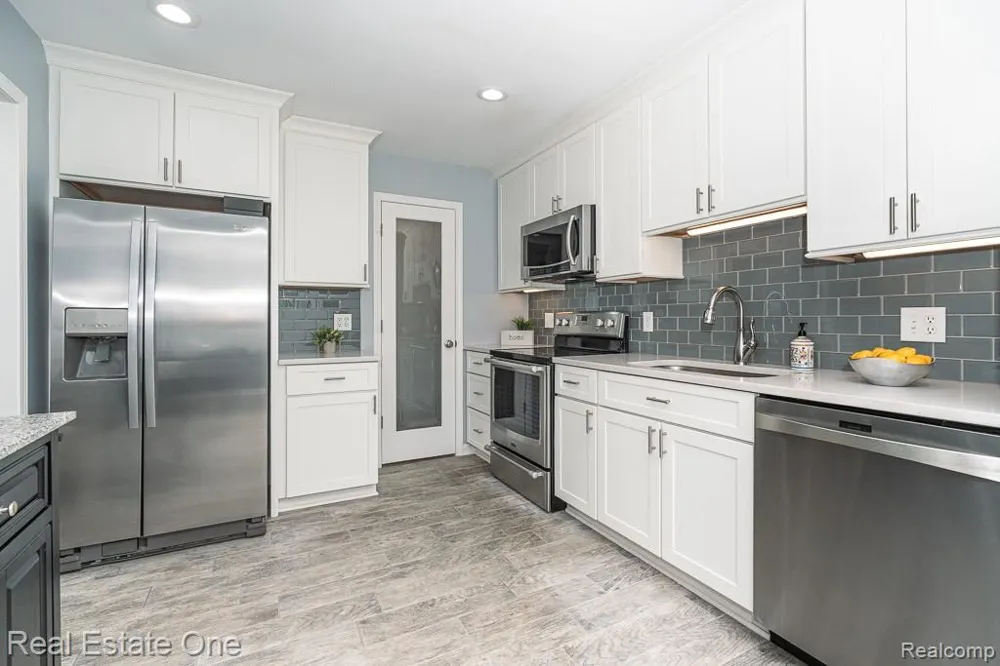1446 Kings Cove Drive Rochester Hills City, MI 48306