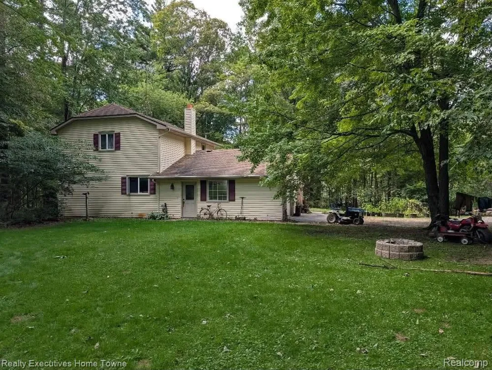 5665 Logging Lane Lane Clyde Township, MI 48049
