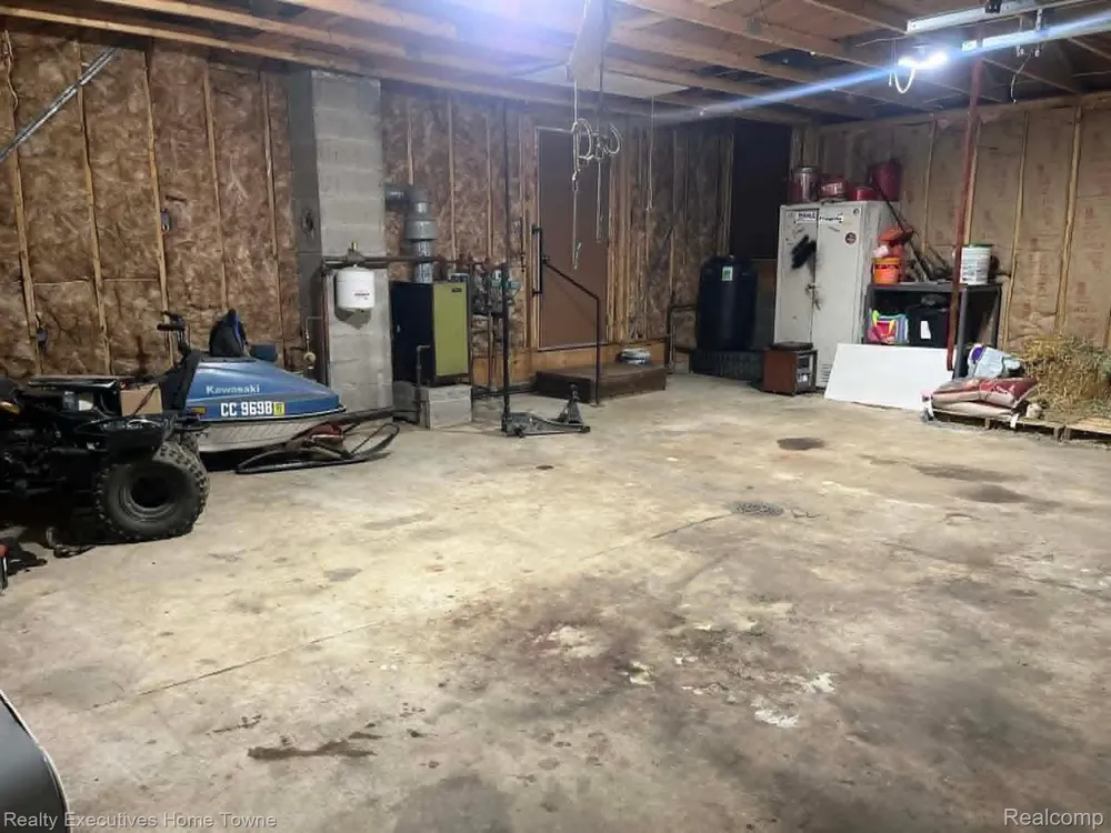 5665 Logging Lane Lane Clyde Township, MI 48049