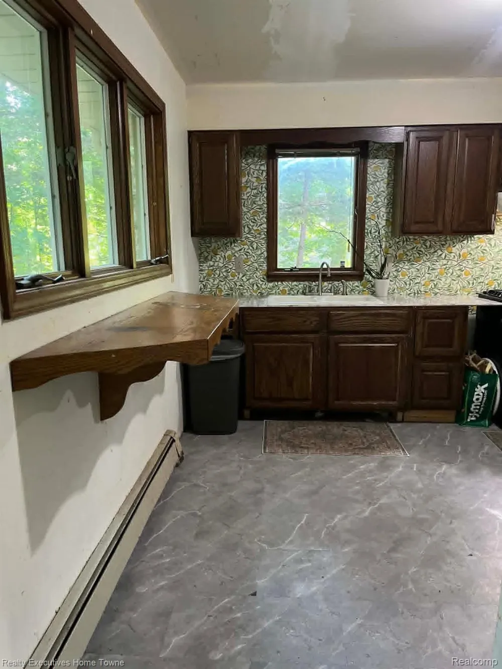 5665 Logging Lane Lane Clyde Township, MI 48049