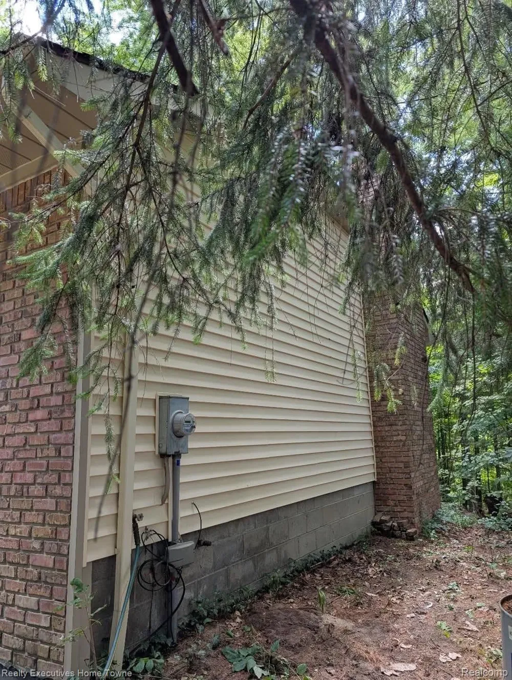 5665 Logging Lane Lane Clyde Township, MI 48049