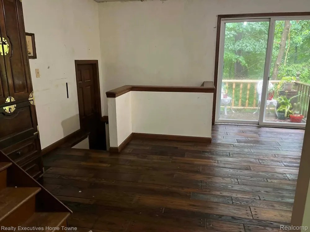 5665 Logging Lane Lane Clyde Township, MI 48049
