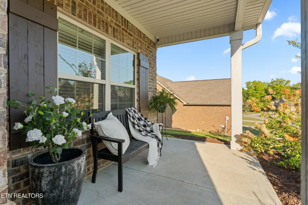 186 Dynasty Drive Lenoir City, TN 37771