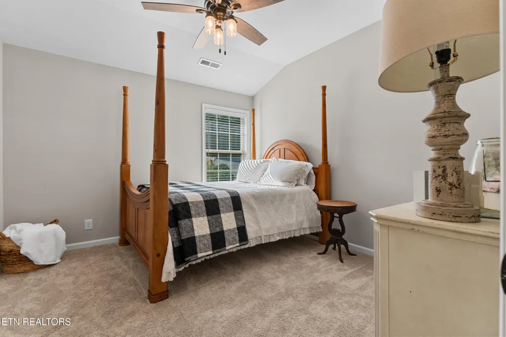 186 Dynasty Drive Lenoir City, TN 37771