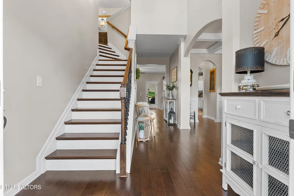 186 Dynasty Drive Lenoir City, TN 37771