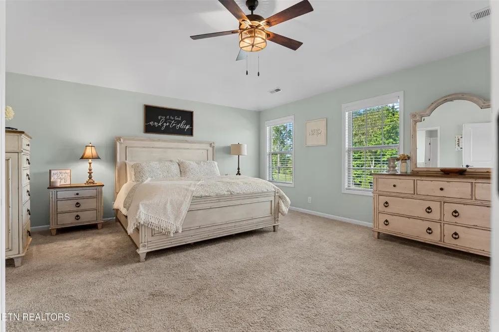 186 Dynasty Drive Lenoir City, TN 37771