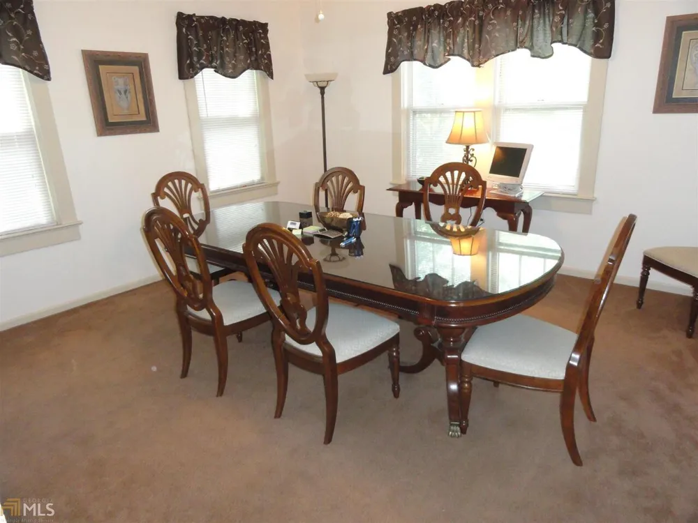 165 N Broad ST Winder, GA 30680