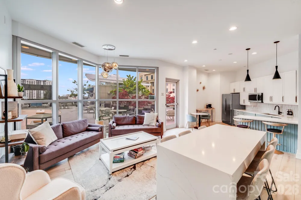 333 W Trade Street W #708 Charlotte, NC 28202