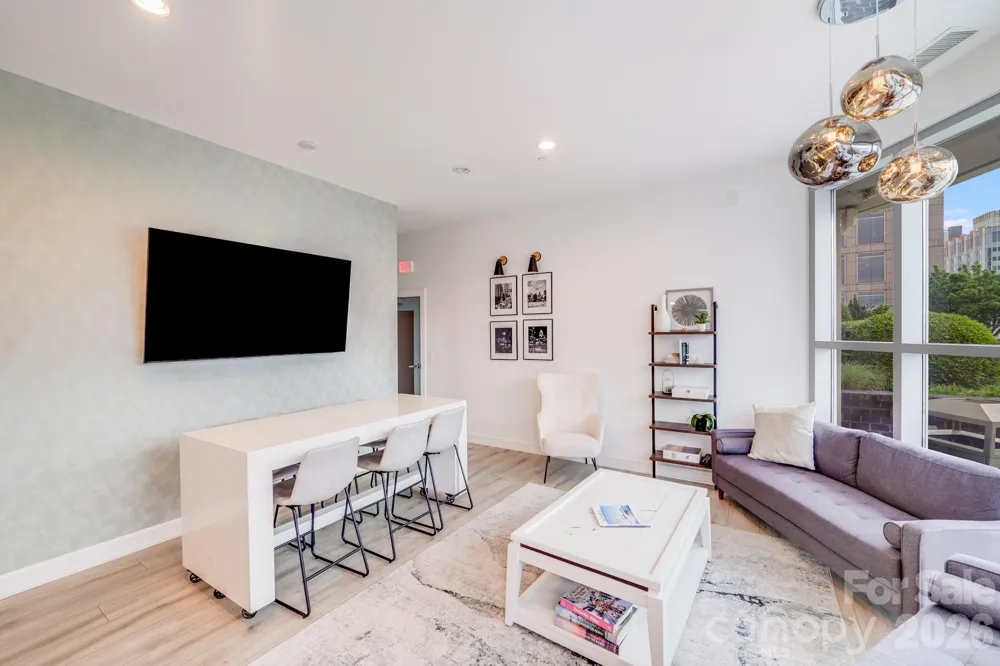 333 W Trade Street W #708 Charlotte, NC 28202