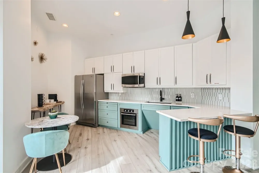 333 W Trade Street W #708 Charlotte, NC 28202