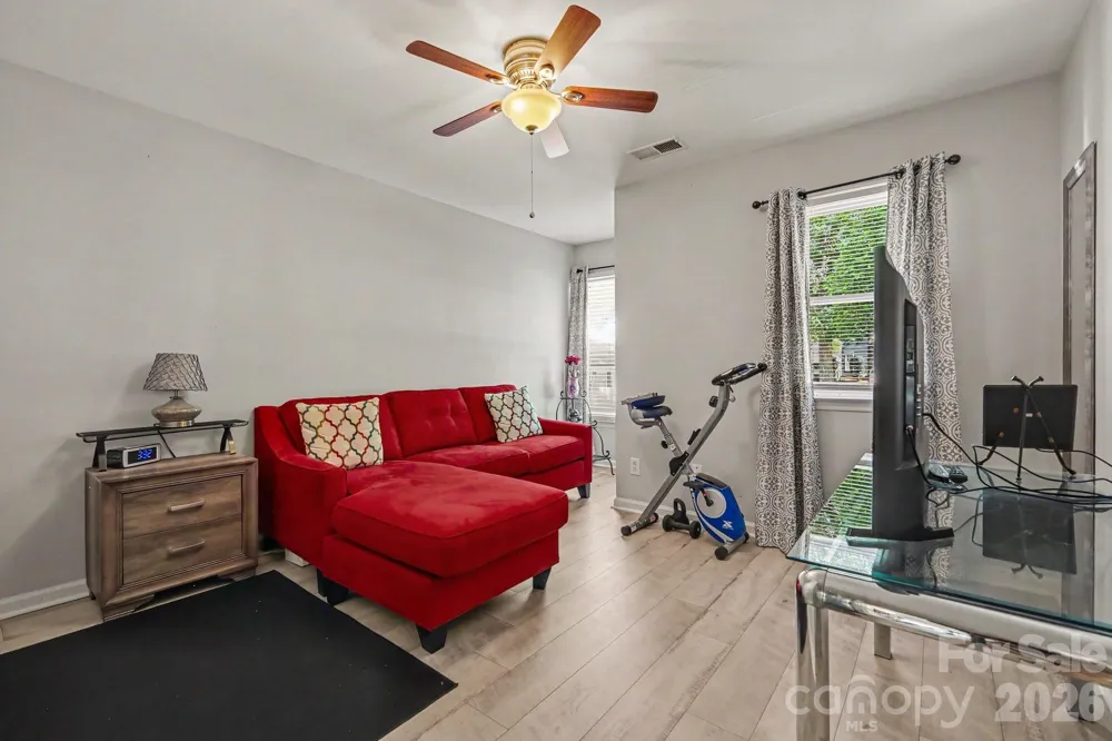 8609 Fox Chase Lane Charlotte, NC 28269