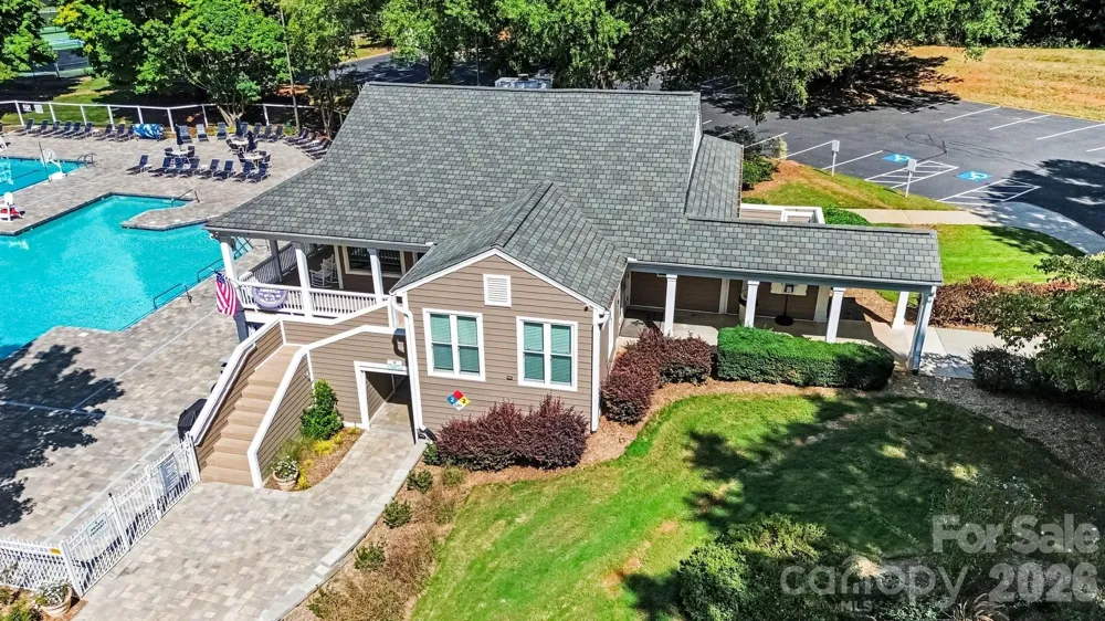 8609 Fox Chase Lane Charlotte, NC 28269