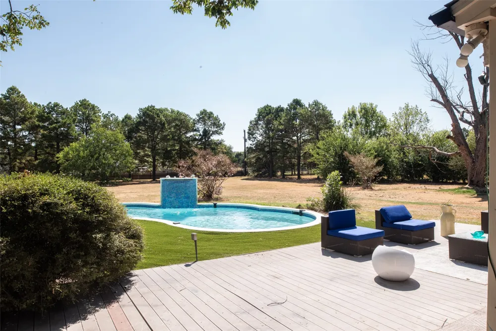 440 Holly Lane Lucas, TX 75002