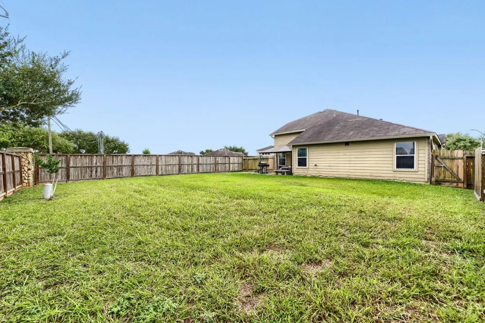 631 Honeysuckle Vine Drive Rosenberg, TX 77469