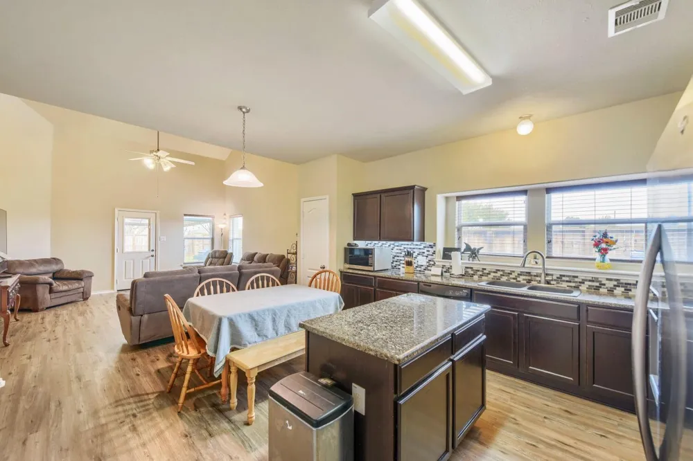 631 Honeysuckle Vine Drive Rosenberg, TX 77469