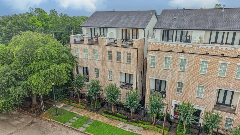 3907 Austin Street Houston, TX 77004