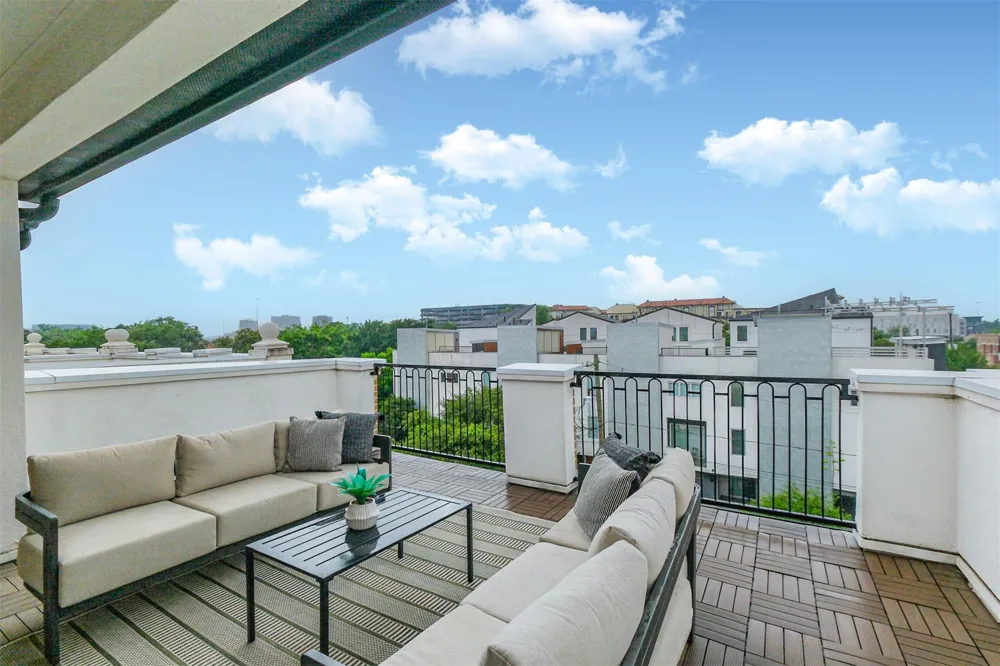 3907 Austin Street Houston, TX 77004