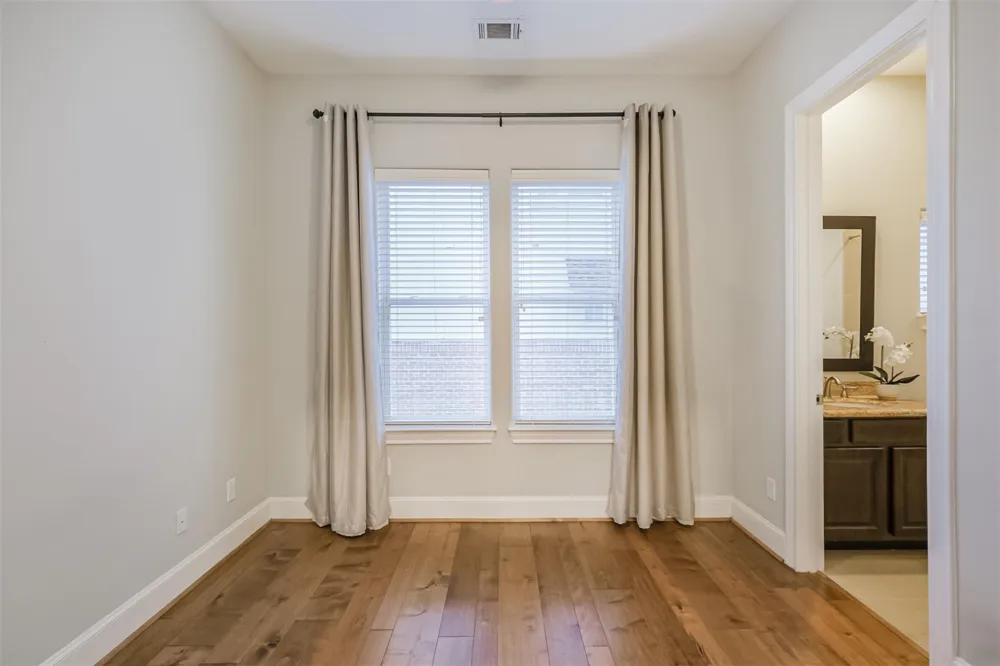3907 Austin Street Houston, TX 77004