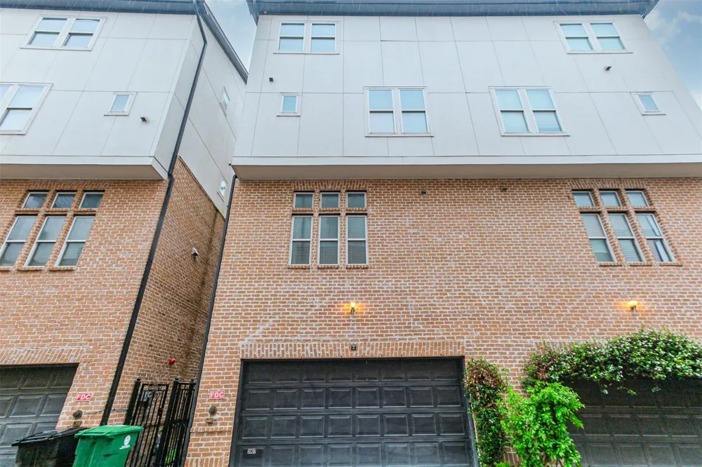 3907 Austin Street Houston, TX 77004