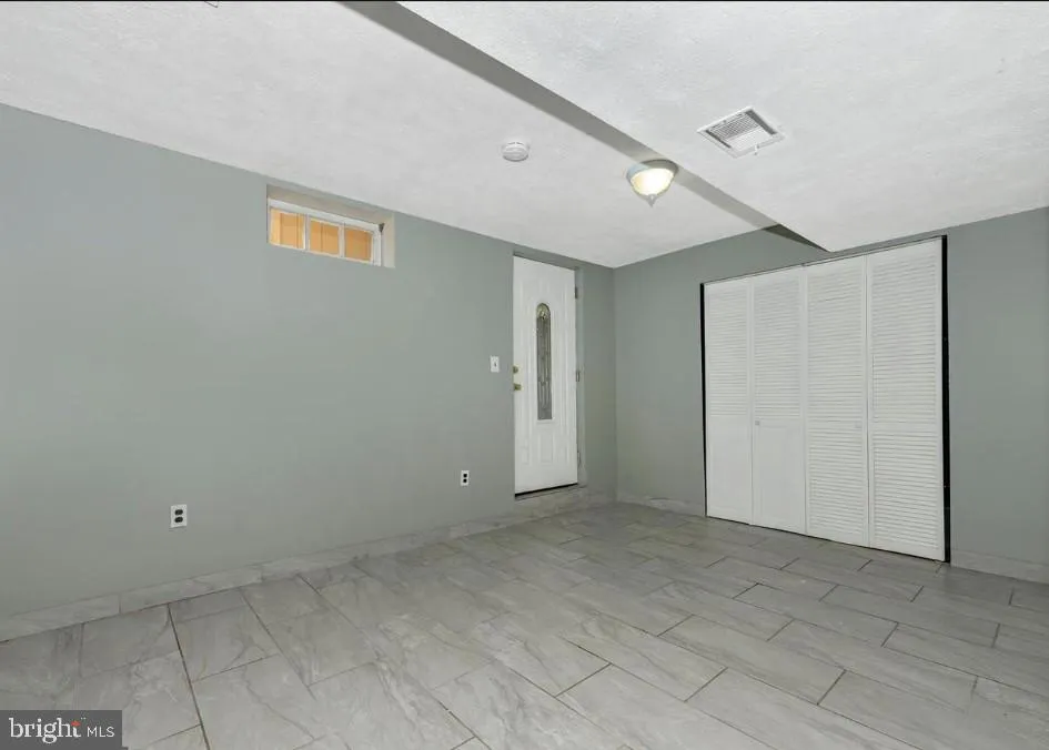 381 W THORNHILL Frederick, MD 21703