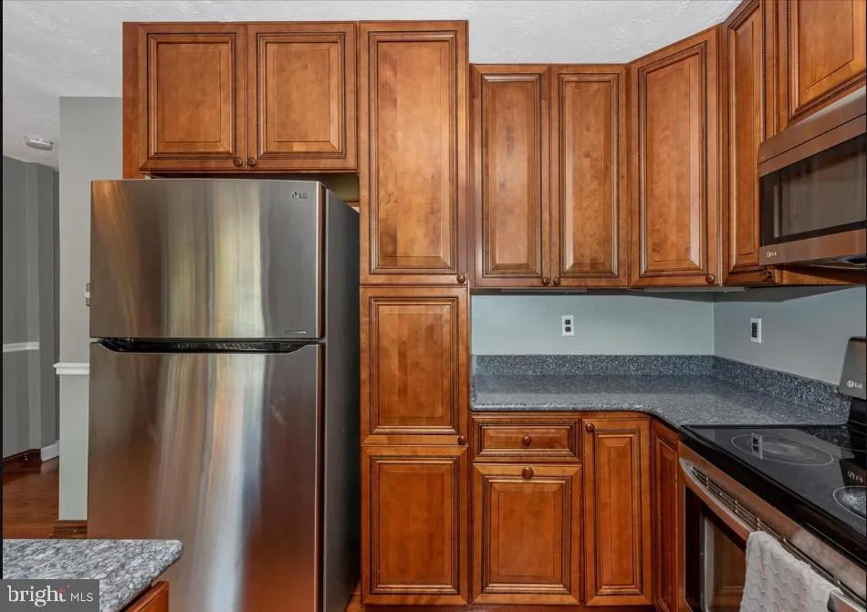 381 W THORNHILL Frederick, MD 21703