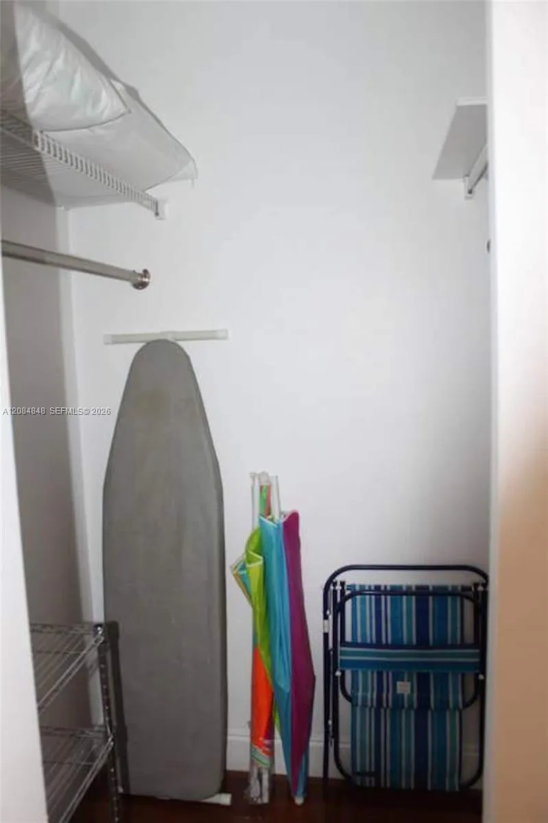 420 15th St #205 Miami Beach, FL 33139