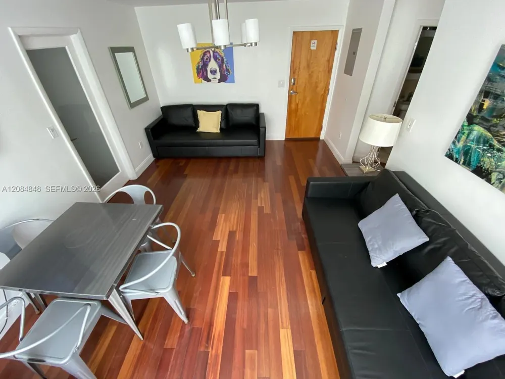 420 15th St #205 Miami Beach, FL 33139