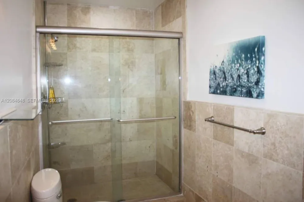 420 15th St #205 Miami Beach, FL 33139