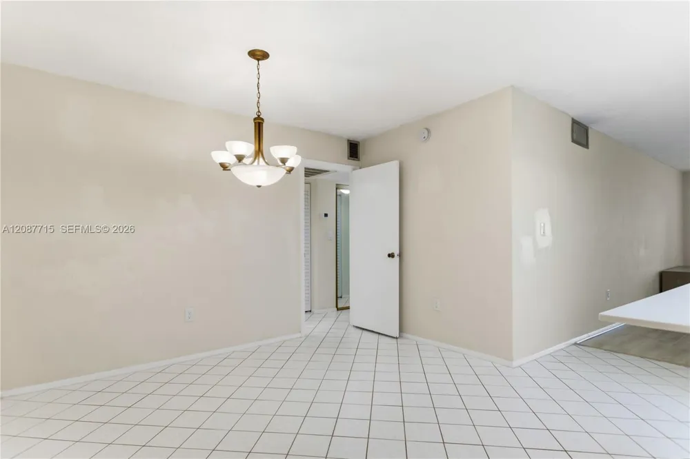 7300 NW 17th St #310 Plantation, FL 33313
