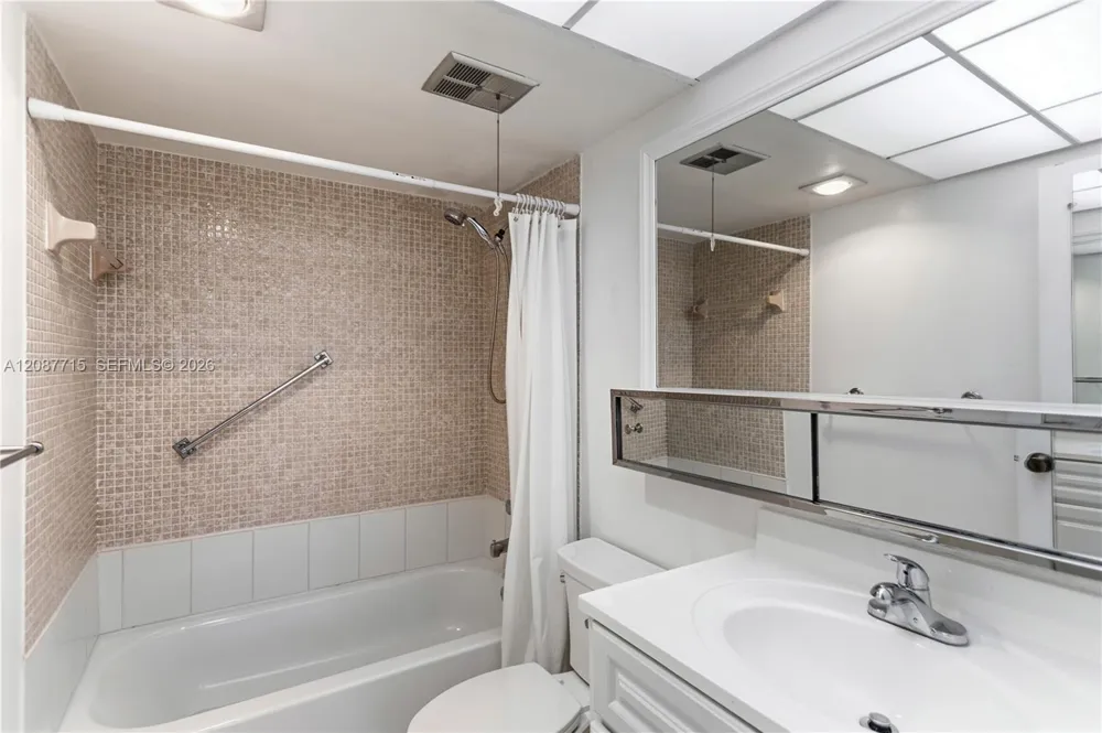 7300 NW 17th St #310 Plantation, FL 33313
