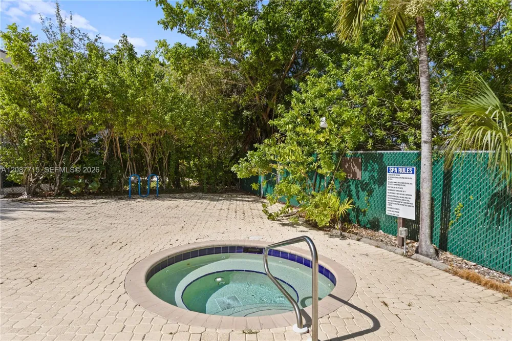 7300 NW 17th St #310 Plantation, FL 33313