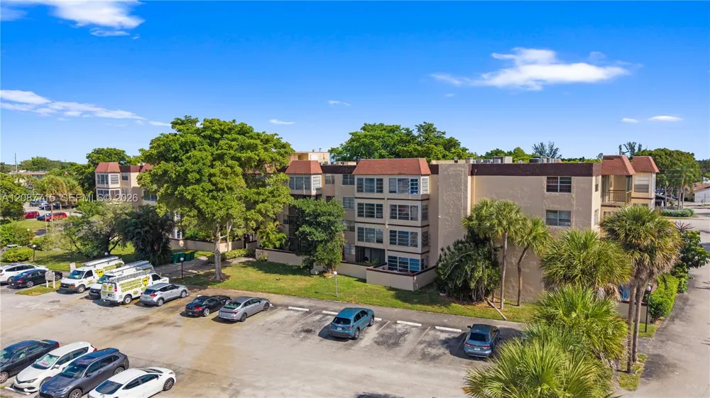 7300 NW 17th St #310 Plantation, FL 33313