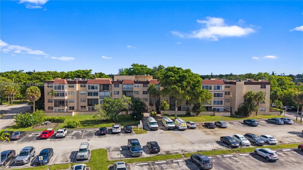 7300 NW 17th St #310 Plantation, FL 33313