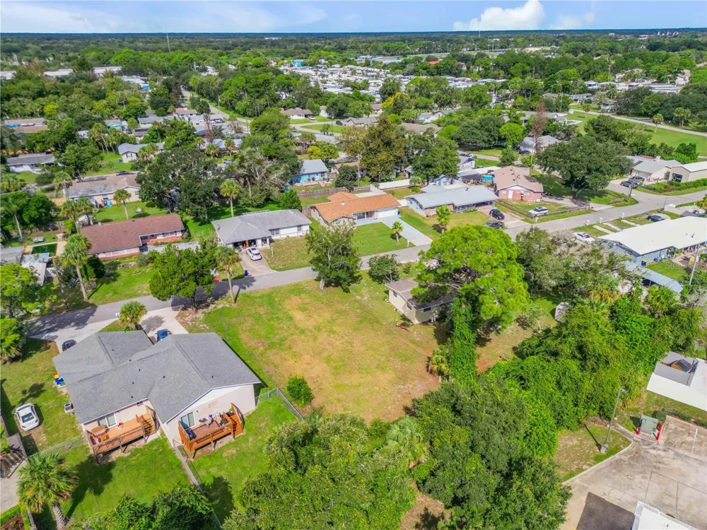 1715 EDGEWATER DRIVE Edgewater, FL 32132
