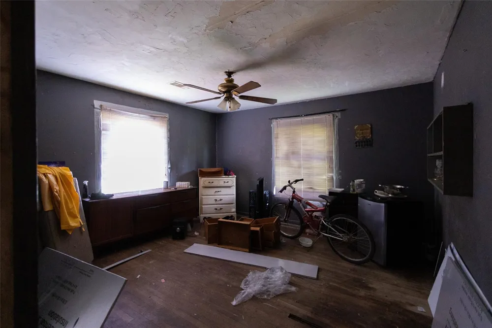 2421 12th Avenue Texas City, TX 77590