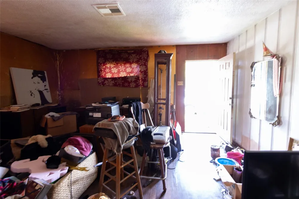 2421 12th Avenue Texas City, TX 77590
