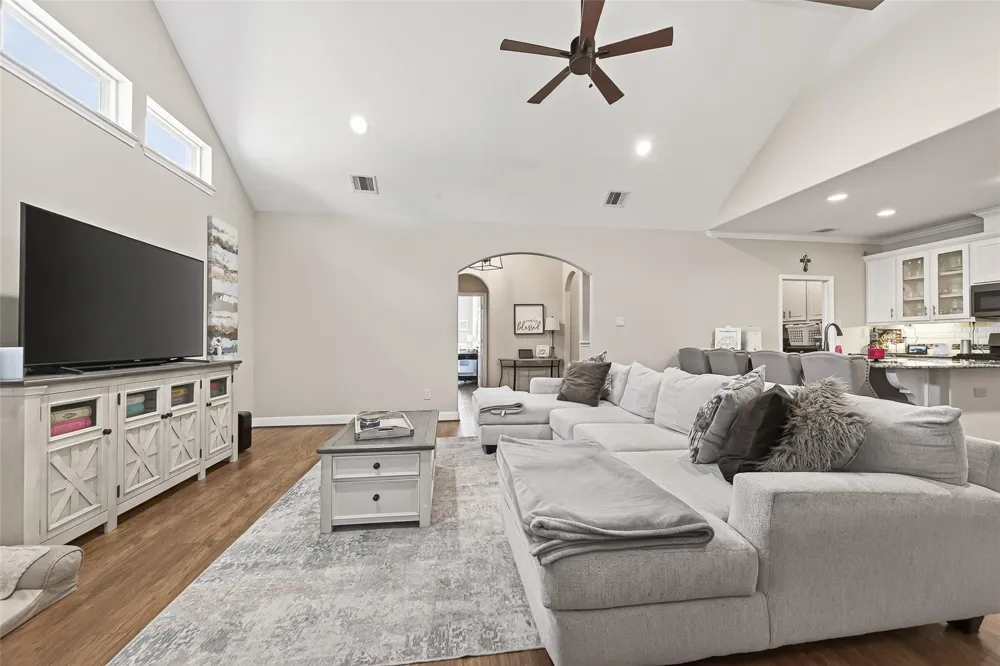 2026 Que Manor Drive Houston, TX 77090