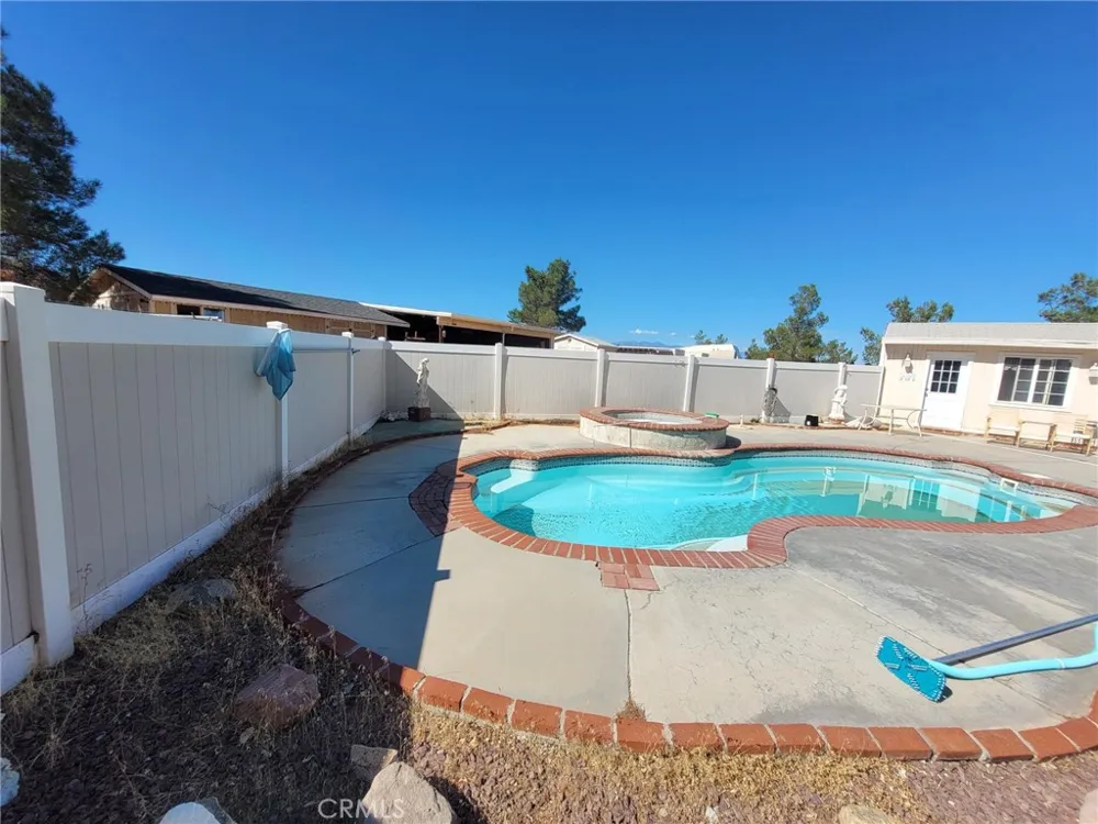 21723 Hercules Street Apple Valley, CA 92308