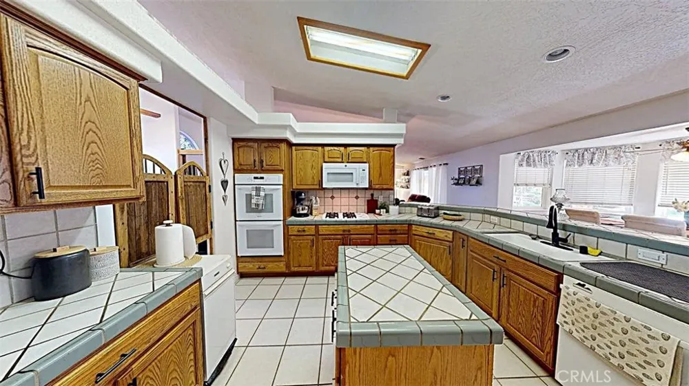 21723 Hercules Street Apple Valley, CA 92308