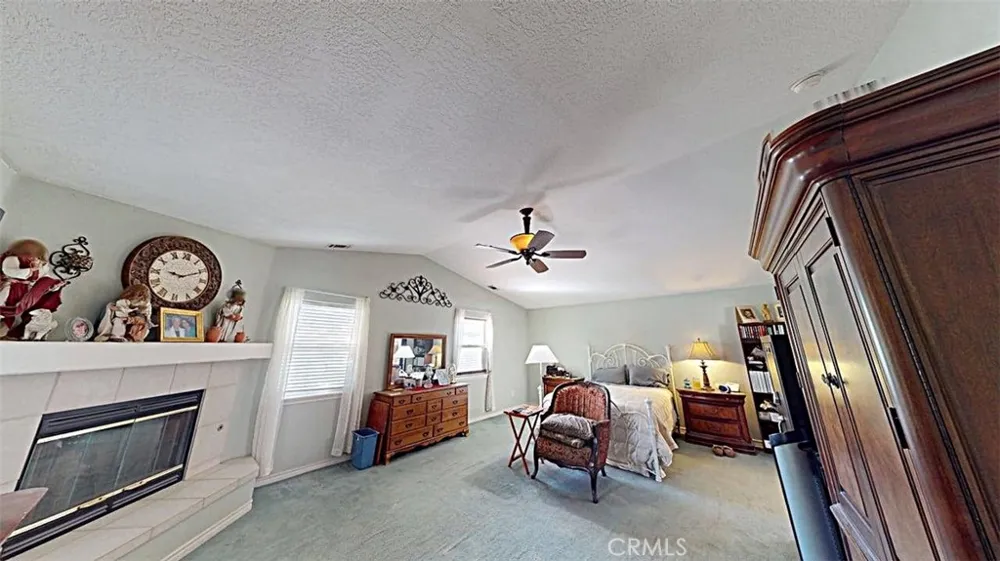 21723 Hercules Street Apple Valley, CA 92308