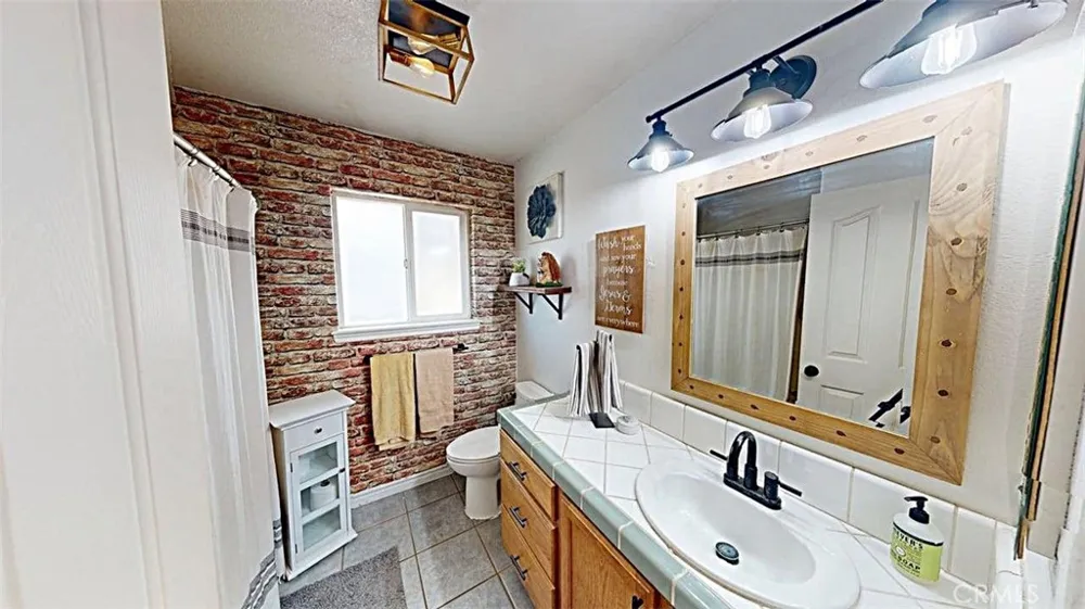 21723 Hercules Street Apple Valley, CA 92308