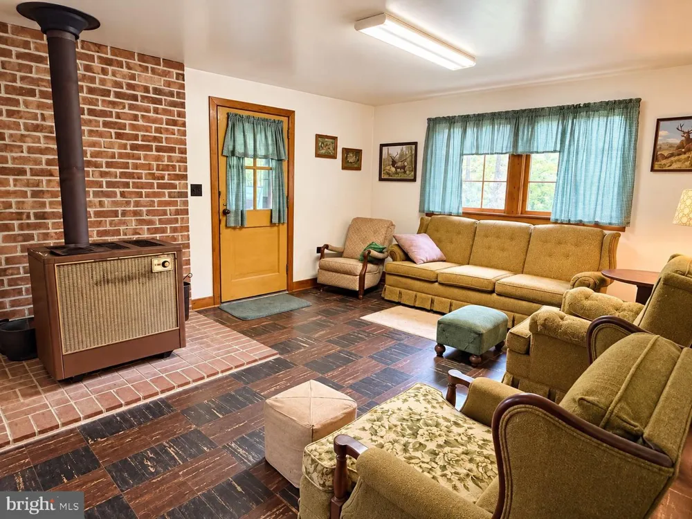 17196 OLD STUMPY LANE Fort Loudon, PA 17224