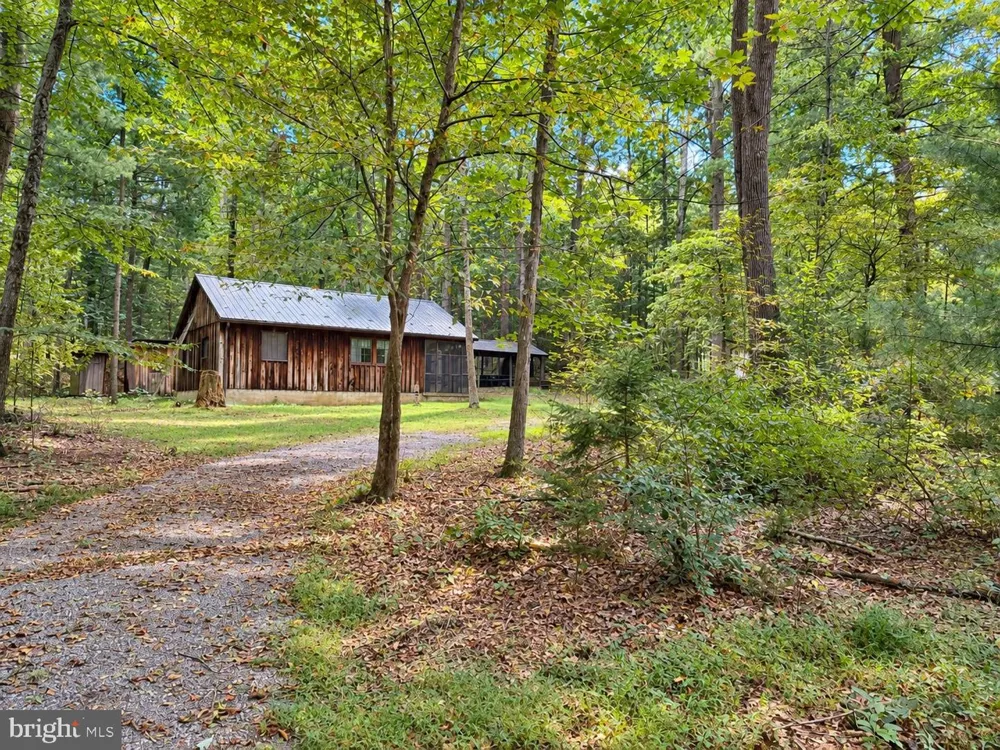 17196 OLD STUMPY LANE Fort Loudon, PA 17224