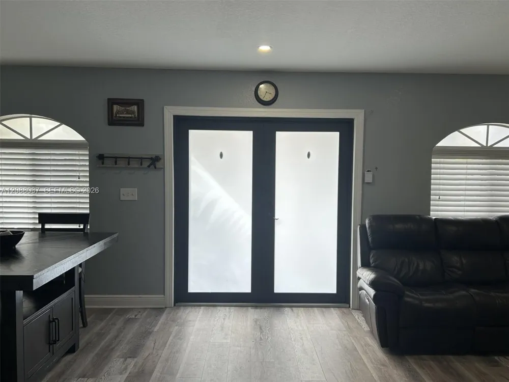 18859 NW 86th Ave #3305 Hialeah, FL 33015