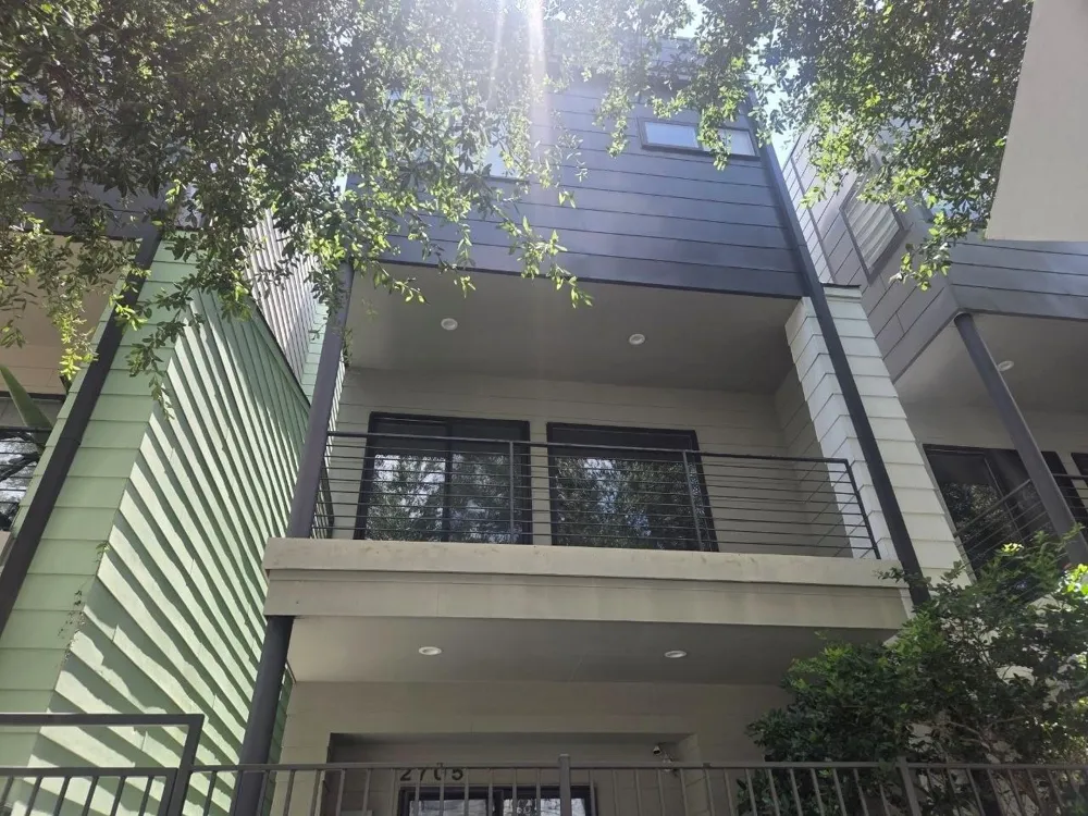 2705 St Emanuel Street Houston, TX 77004